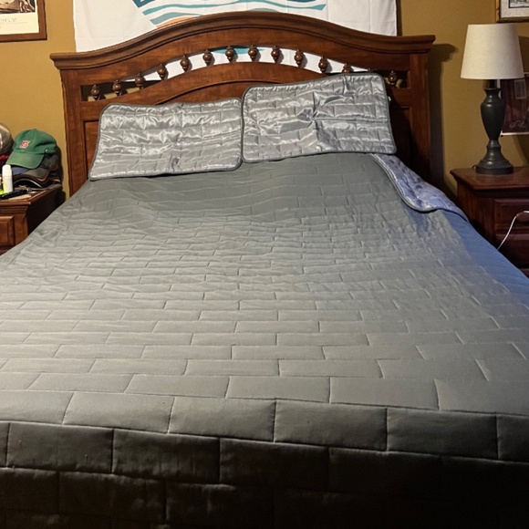 Bed Bath & Beyond Bedding Queen Comforter And Matching Shams Poshmark